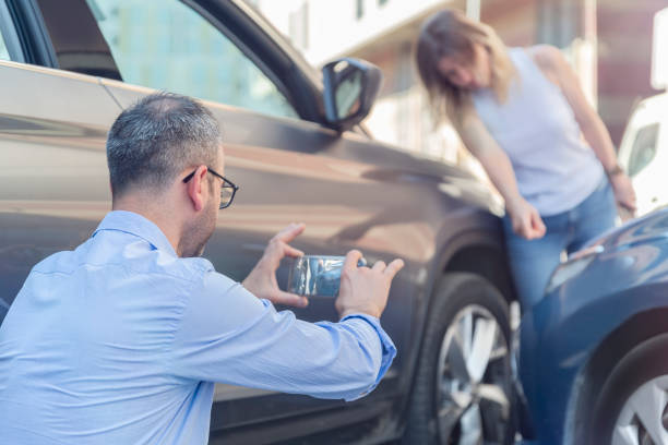 Professional Car Insurance Near Me technician working in Captain Cook, HI